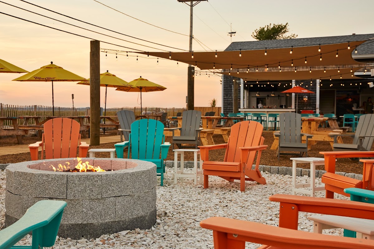 Sunset Club Plum Island
